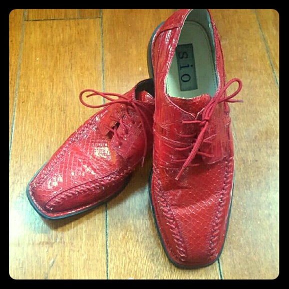 Men's red faux alligator dress shoes
