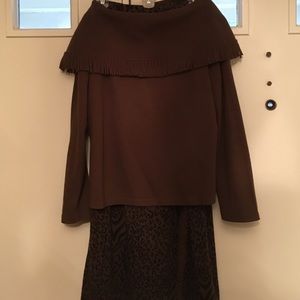 Sz M. 2 pc animal print skirt and brown top.