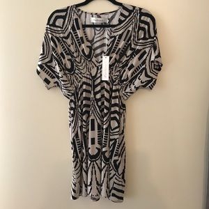 Tbags Los Angeles Dress 👗 Medium Aztec Silky NEW