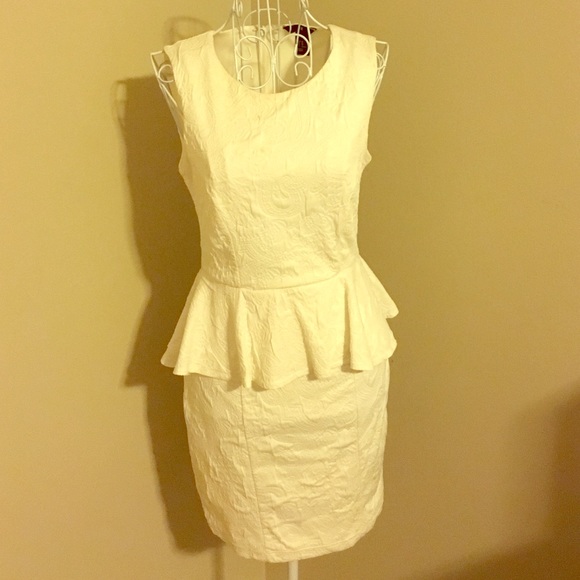 White peplum dress, H&M - Picture 1 of 4