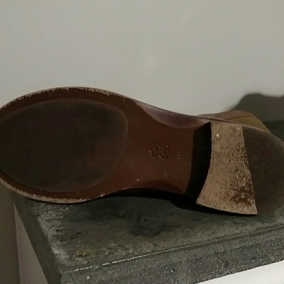 Boots - Picture 4 of 4