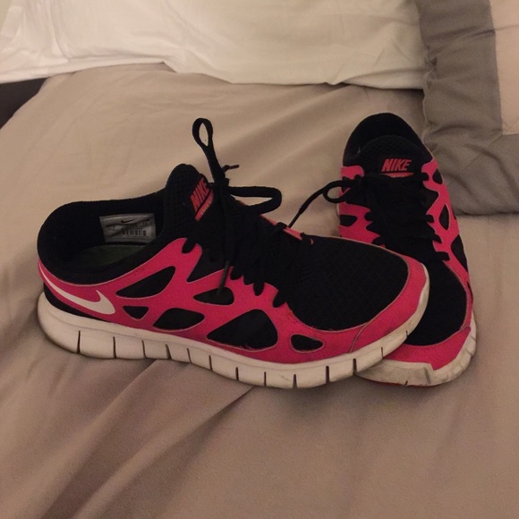 Nike Free, Jeans.
