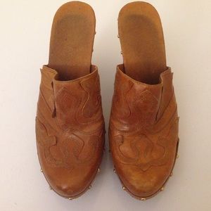 Nine West Tan Mules/Heels 7.5