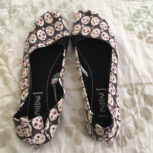 Skull patterned  flats