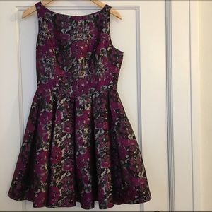 BB Dakota Dresses - BB Dakota Classic Stunner Dress BB Dakota Dresses - BB Dakota Classic Stunner Dress