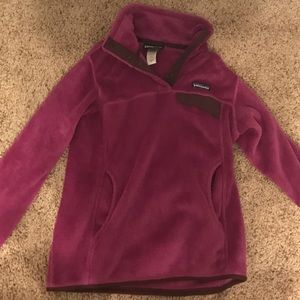 Fushia women's Patagonia pullover