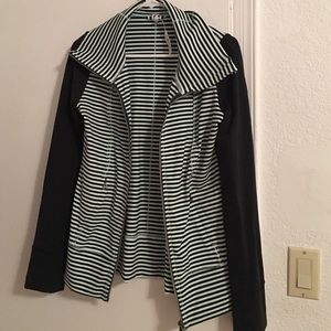 Lululemon daily yoga jacket