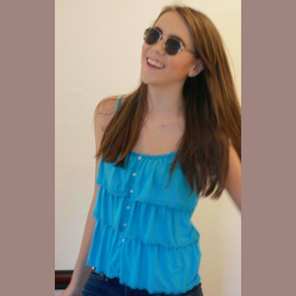 Hollister Summer Top - Picture 1 of 2