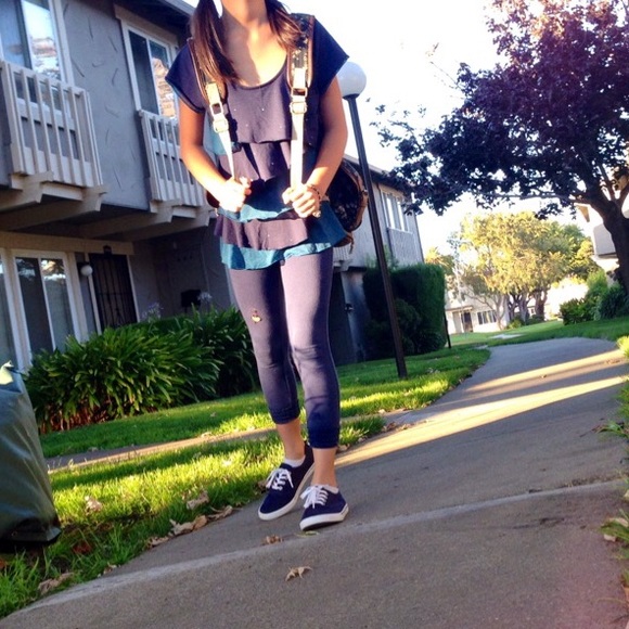 Blue Ruffles 💙 - Picture 2 of 4