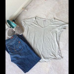 Venley Slub Cotton V-Neck Tee - M