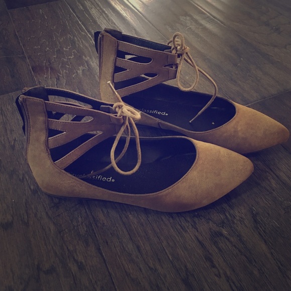 Ballet flats with ankle ties size 6