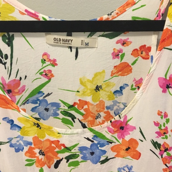 Old Navy Tank - Picture 2 of 2