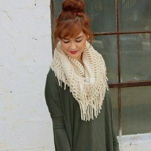 🎈BOGO SALE🎈Fringe Infinity Scarf