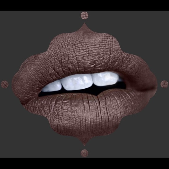 New with box Blackmoon grim  liquid lipstick 💄