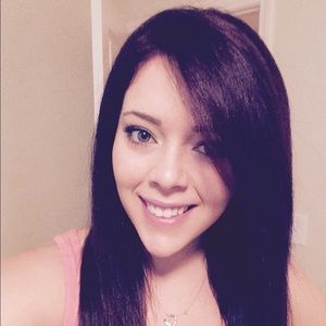 Meet your Posher, Rebecca