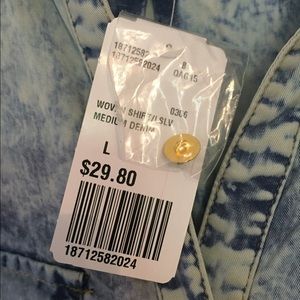 Forever 21 Tops - NWT Acid Wash Jean Shirt With Gold Studs! Forever 21 Tops - NWT Acid Wash Jean Shirt With Gold Studs!