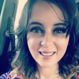 Meet your Posher, Abby