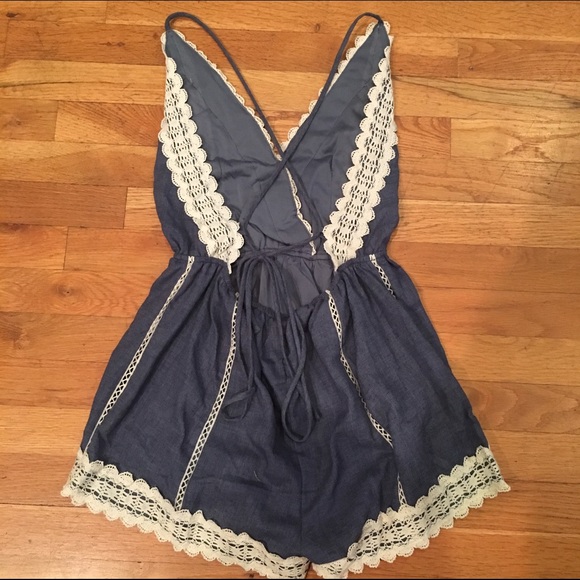 Open back romper 💙 - Picture 2 of 4