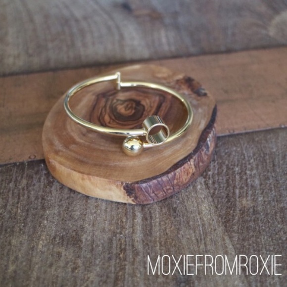 •new• gold ball bangle bracelet - Picture 4 of 4