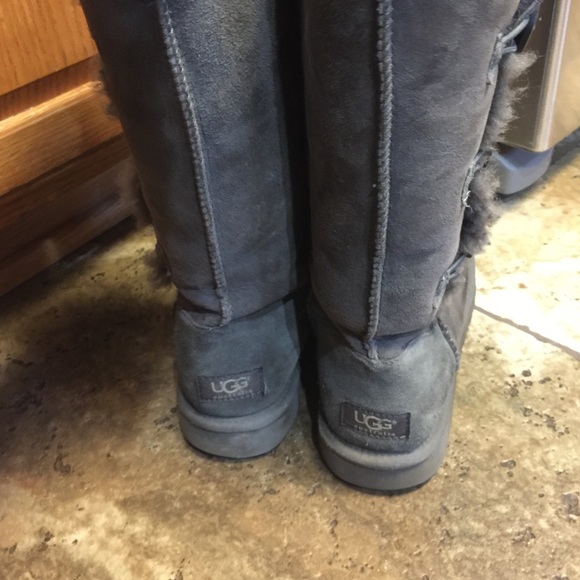 gray bailey button uggs tall gray bailey button uggs tall