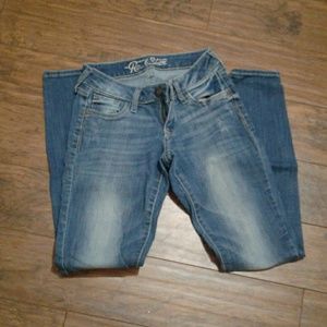 Distressed skinny jean