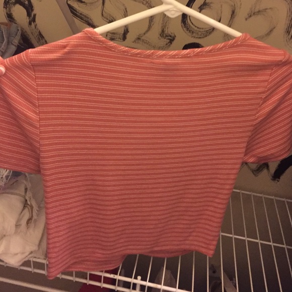 Crop top - Picture 2 of 2