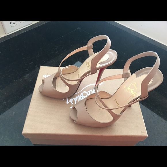 Nude Louboutin - Cross Street