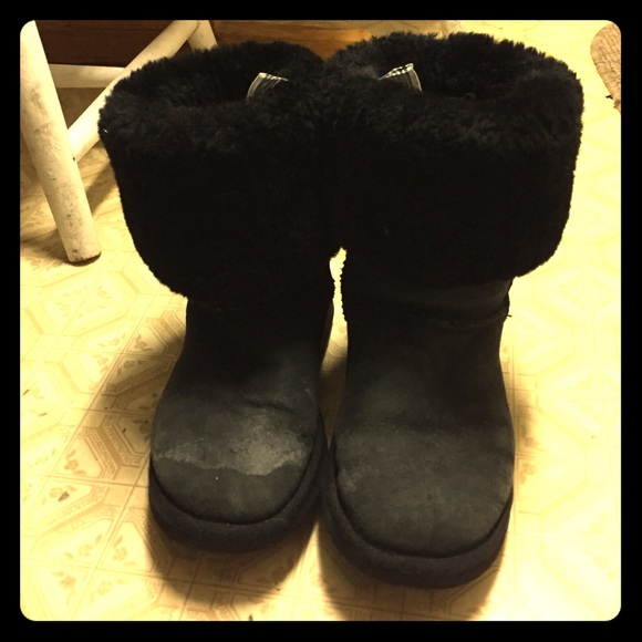 Tall black ugg boots
