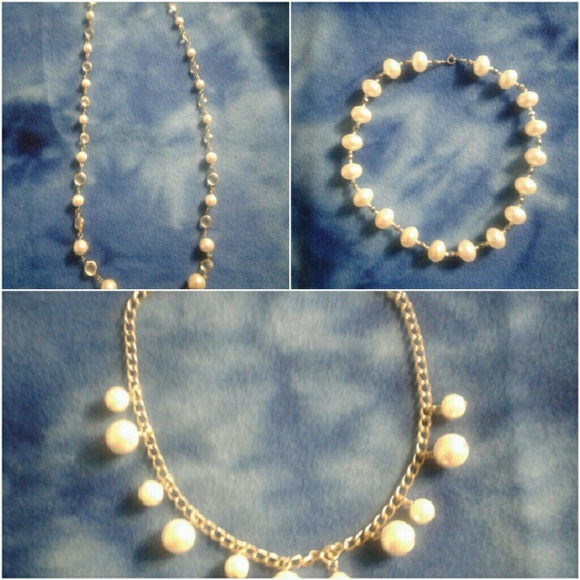 Lot of three faux pearl necklaces