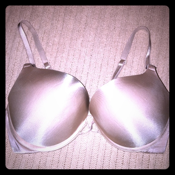 Nude "Bombshell" VS bra