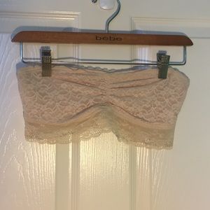 Nude lace bandeau