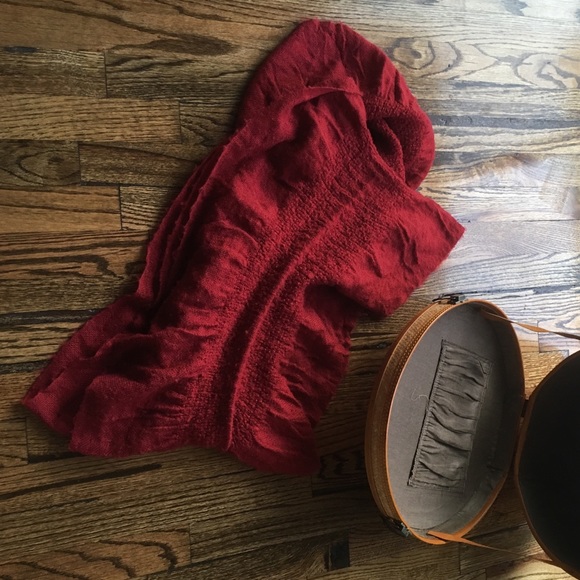 *DONATED* Red infinity  scarf - Picture 2 of 3