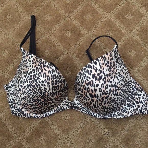 Victoria's Secret very sexy push up bra