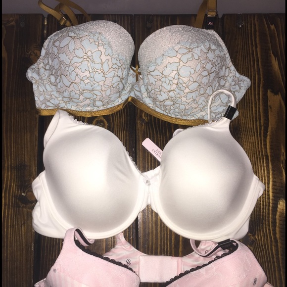VICTORIA SECRET BRAND NEW BRAS 😊😊