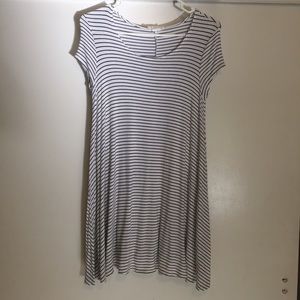 Black and white tshirt dress