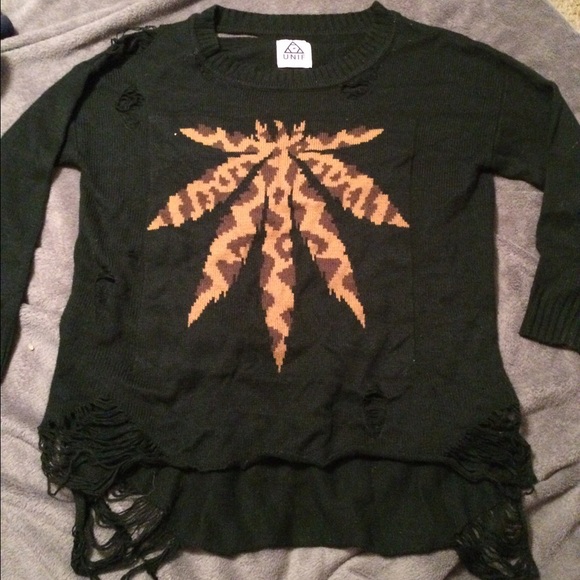 UNIF sweater