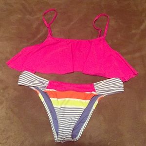 Women's M Roxy Swimsuit