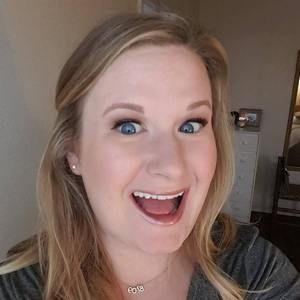 Meet your Posher, Courtney