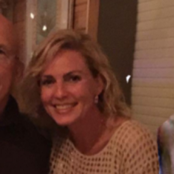 Meet your Posher, Heidi - Picture 1 of 1