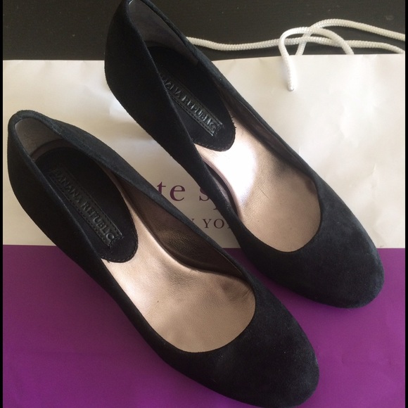 Never worn suede Banana Republic Tabitha heels