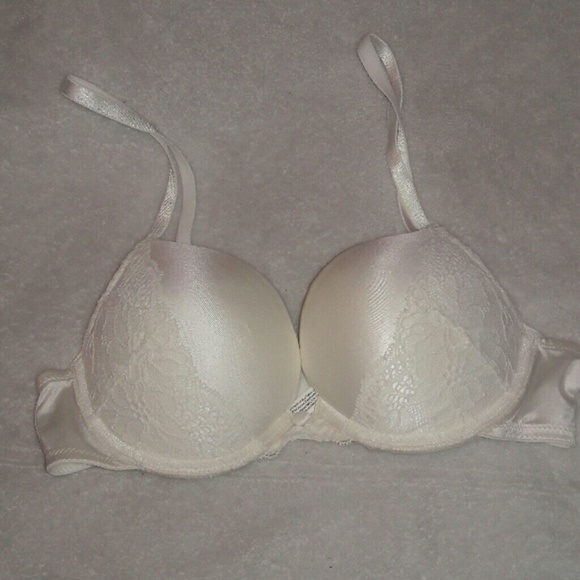 White lace bra