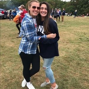 Meet your Posher, Nicole