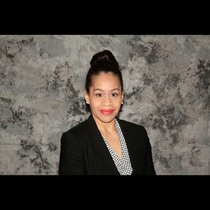 Meet your Posher, Luz mercedes