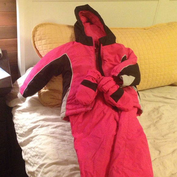 Kids Snow jacket, snow pants & gloves