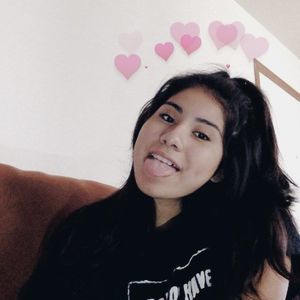 Meet your Posher, Dennise