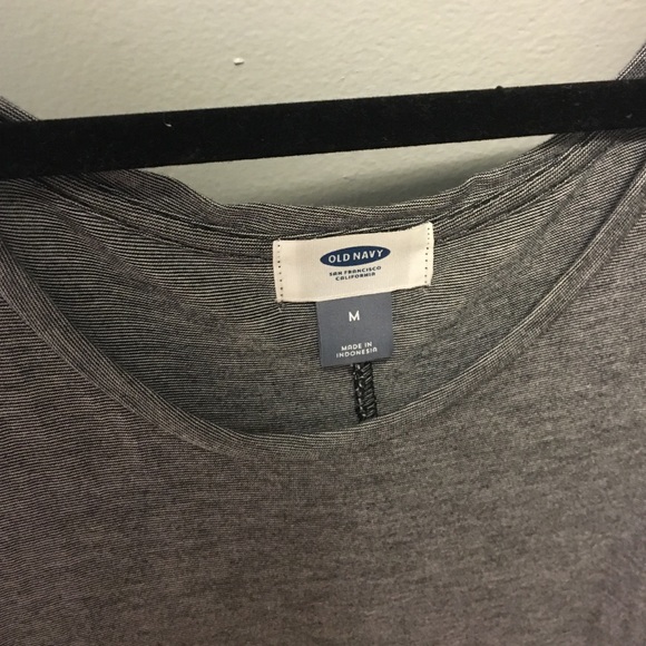 Old navy tank - Picture 2 of 2