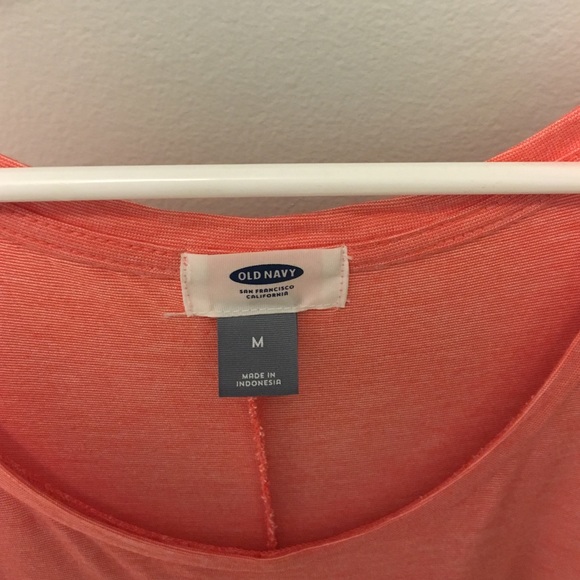 Old navy tank - Picture 2 of 2