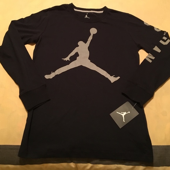 Air Jordan Other - NWT AIR JORDAN Boys Long Sleeve Shirt
