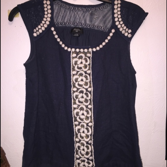 navy top!!!!
