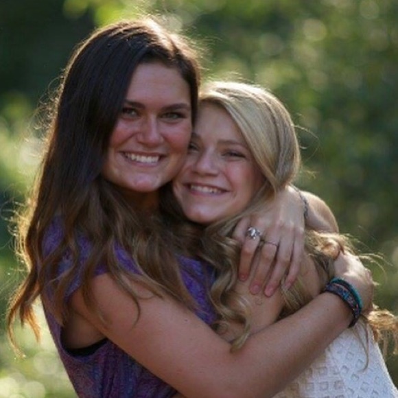 Meet your Posher, Amelia - Picture 1 of 1